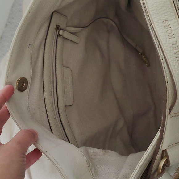 Michael Kors MK est. 1981 canvas and leather shoulder bag - Picture 6 of 9